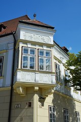 Balcon façade, place de la porte de Vienne à Gyor 