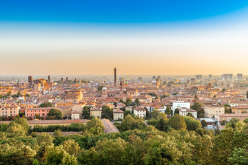 Fototapeta na wymiar cityscape of Bologna