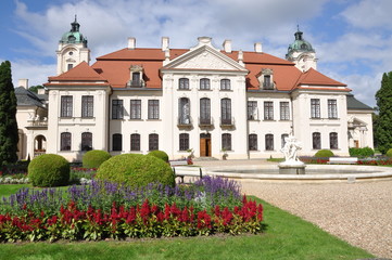 Fototapeta na wymiar Poland Kozlowka palace with garden