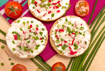 buns with cottage cheese and fresh radish