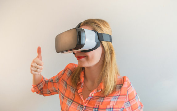 Girl in a virtual reality.