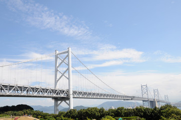 夏の瀬戸大橋 青空 雲