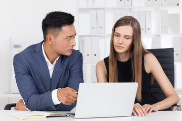 Obraz premium Look at this terrible mistake that costed us millions