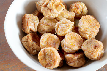 Jock fried chicken for a snack ready to serve.