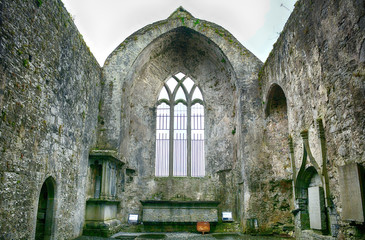 Fototapeta na wymiar Abbey ruins, Quin, Ireland