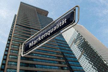 Schild 76 - Markenqualität