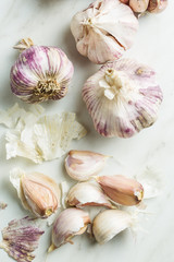 The fresh garlic on kitchen table.