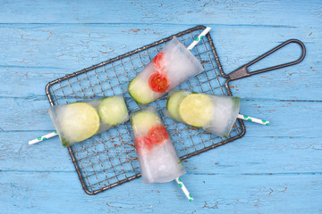 erfrischendes Eis aus Gartengemüse