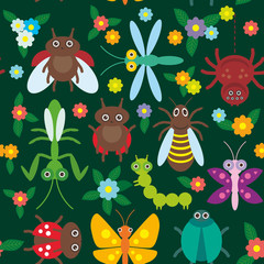 Naklejka premium Funny insects Spider butterfly caterpillar dragonfly mantis beetle wasp ladybugs seamless pattern on green background with flowers and leaves. Vector