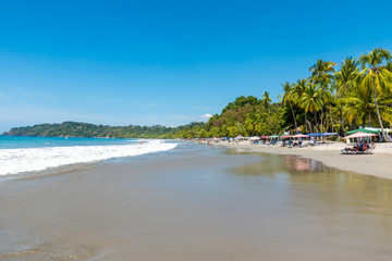 Fototapeta na wymiar Playa Espadilla at Manuel Antonio Park - Costa Rica