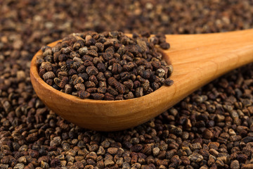 Decorticated cardamom seeds