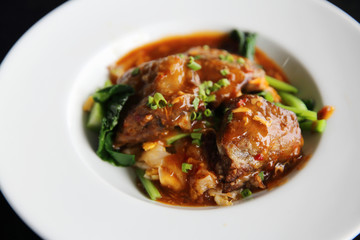 stir fried instant noodle with Pork ribs