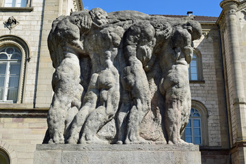 Gefallenendenkmal vor der G&ouml;ttinger Universit&auml;t