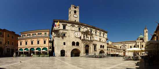 Piazza del Popolo - Ascoli Piceno