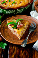 Tart with gooseberries and cream filling