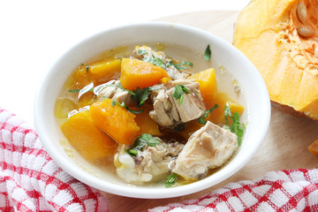 Chicken soup with pumpkin