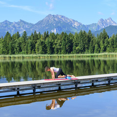 Stretching und Krafttraining nach Pilates
