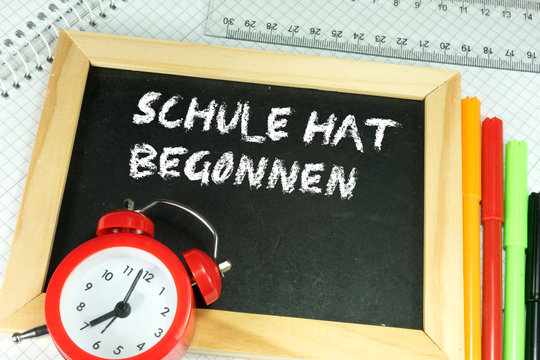 Kreidetafel und Schulanfang