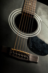 Obraz premium Acoustic Guitar in black and white the music room