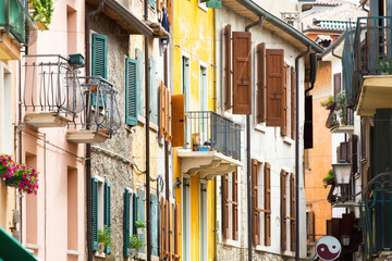 Fototapeta na wymiar Street in Garda, Italy