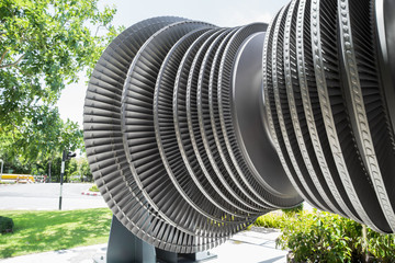 Steam turbine of thermal power generator © kinwun