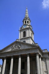 Fototapeta na wymiar The church of St Martin's in the Fields London