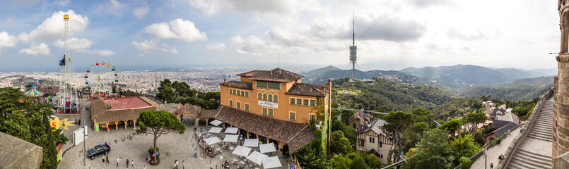 Fototapeta na wymiar Panarama with Barcelona from top of Tibidabo mountin. Catalonia, Spain.