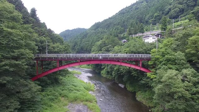 奥多摩 多摩川 寸庭橋 空撮 上昇