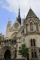 Fototapeta na wymiar The Royal Courts of Justice in London.