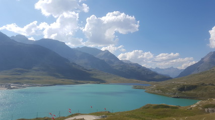 Stausee in den Alpen