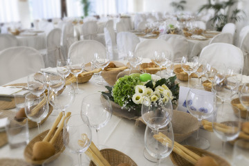wedding reception table setting