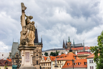 Obraz premium Statue on Charles Bridge (Karluv most, 1357). Prague, Czech Rep.