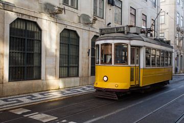 Naklejka na ściany i meble Yellow tram, Lisbon, Portugal