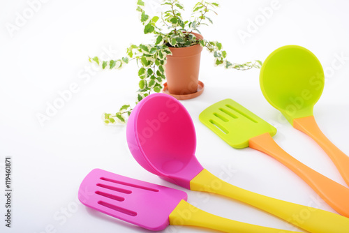 "カラフルなキッチン用品"Fotolia.com の ストック写真と ...