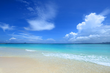 沖縄の美しいビーチ