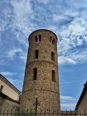 Fototapeta na wymiar campaniledella chiesa di Santa Maria Maggiore a Ravenna