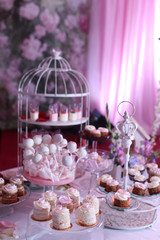 candybar table restaurant