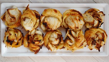 Vegan mini apple flower cakes