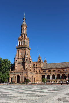 Tour de la place d'Espagne (S&eacute;ville - Espagne)