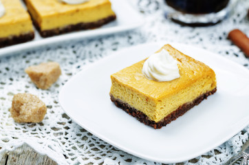 greek yogurt pumpkin pie bars