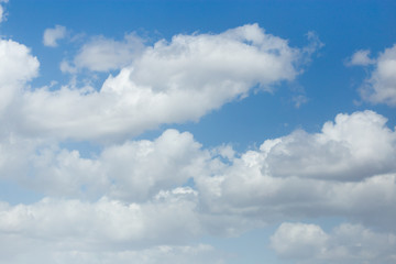 Obraz premium beautiful clouds on a blue sky