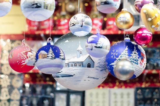 Christmas market decoration - delicate glass balls