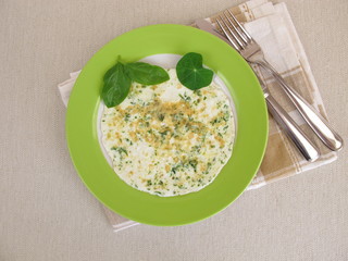 Eiweiß Omelette mit frischen Kräutern