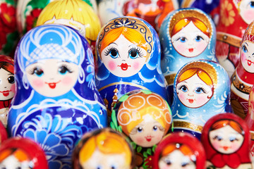 traditional russian wooden nesting dolls