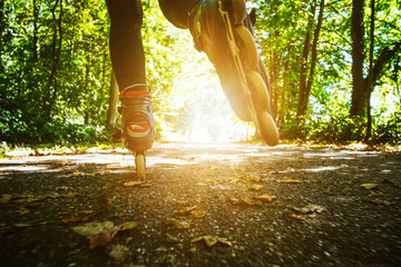Inlineskates/Inliner beim in voller Fahrt