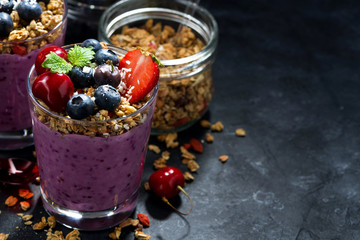 healthy dessert with fresh berries and granola 