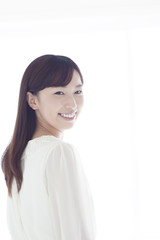 笑顔の女性