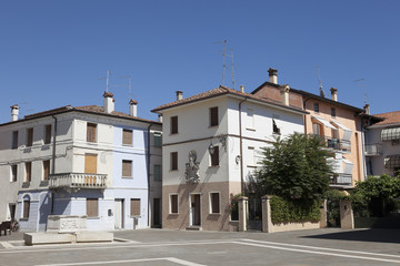 Piazza con pozzo, Marano Lagunare