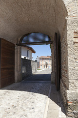 Arco dell'ingresso, Valvasone
