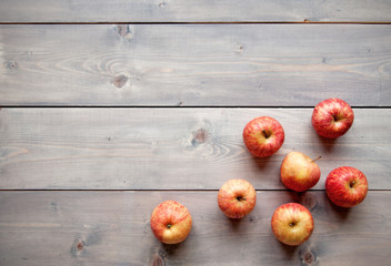 Red apples